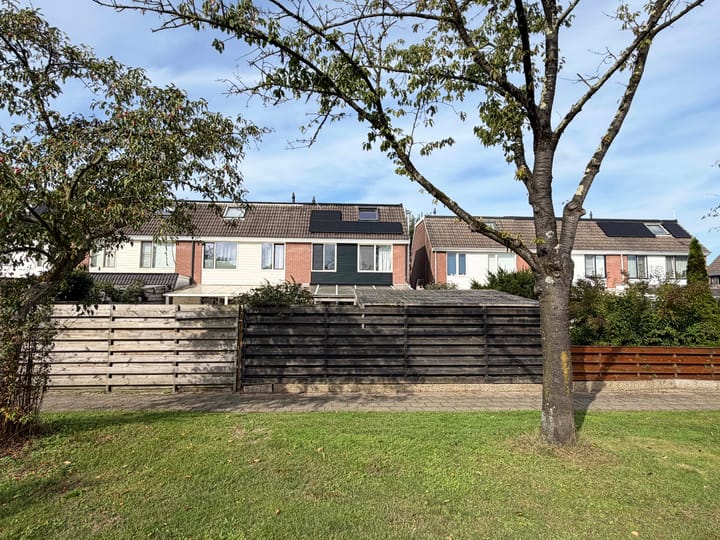 Hoekwoning te koop: van Echtenlaan 27, Coevorden