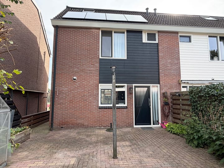 Hoekwoning te koop: van Echtenlaan 27, Coevorden