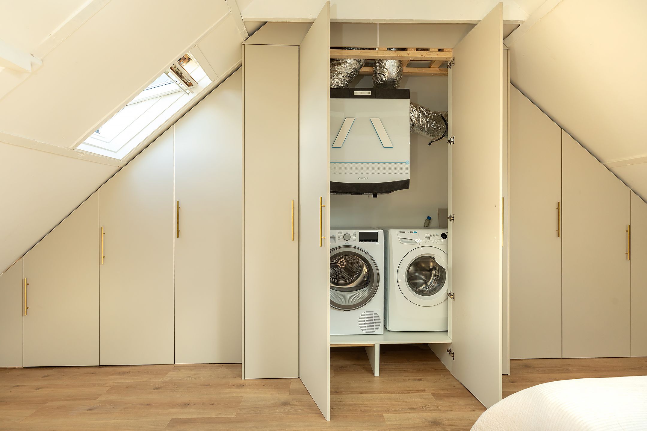 Photo 33 of Prins Bernhardstraat 35