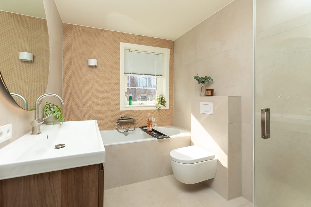Photo 22 of Prins Bernhardstraat 35