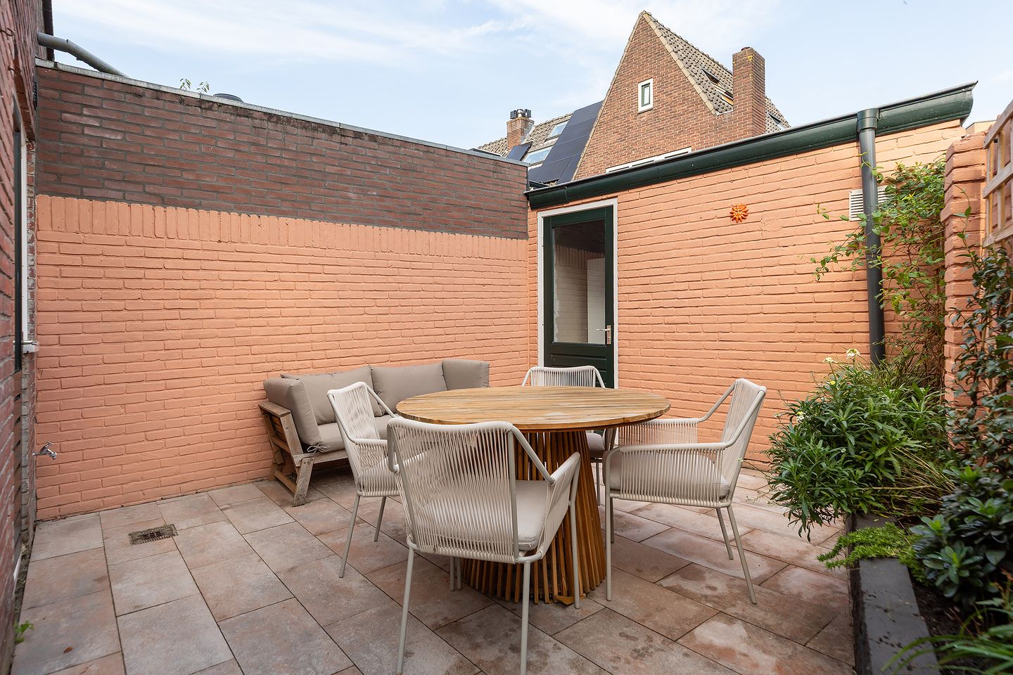 Photo 34 of Prins Bernhardstraat 35