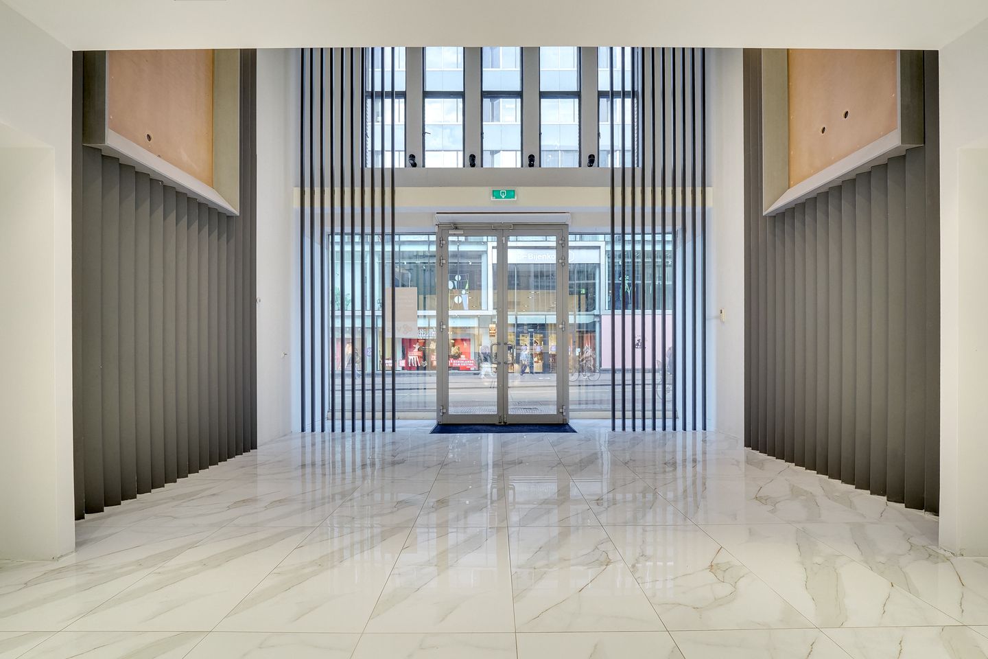 Bekijk foto 4 van Lange Viestraat 2