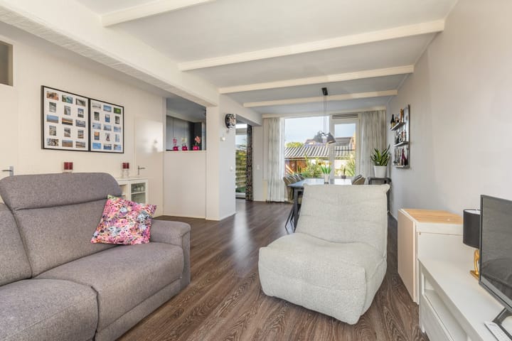Tussenwoning te koop: Noortberghmoeren 77, Breda