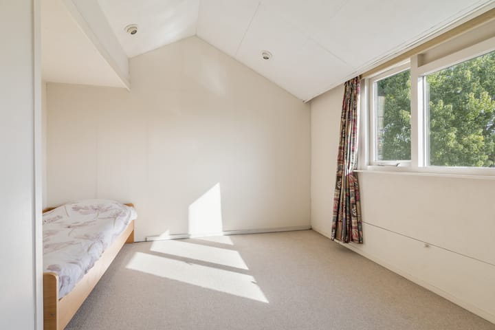 Tussenwoning te koop: Noortberghmoeren 77, Breda