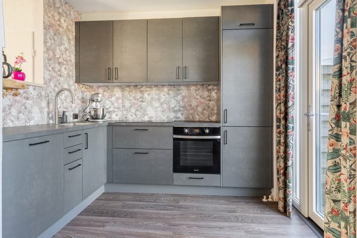 Tussenwoning te koop: Noortberghmoeren 77, Breda