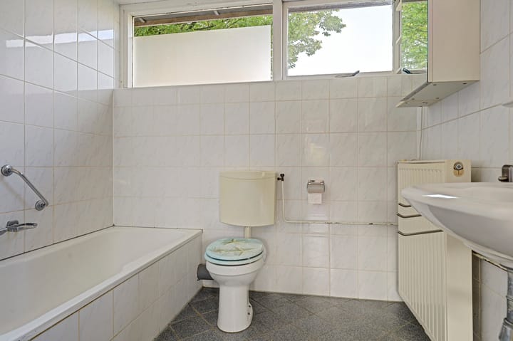 Tussenwoning te koop: grevelingen 64, Alphen Aan Den Rijn