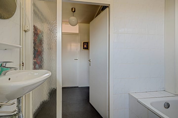 Tussenwoning te koop: grevelingen 64, Alphen Aan Den Rijn