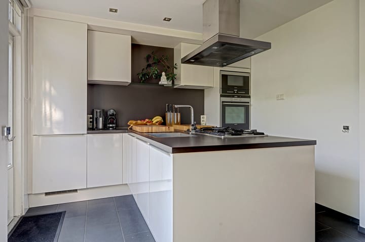 Tussenwoning te koop: grevelingen 64, Alphen Aan Den Rijn