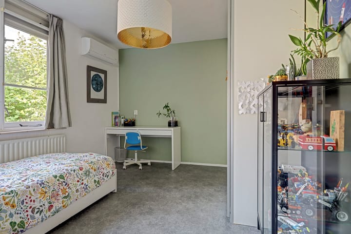 Tussenwoning te koop: grevelingen 64, Alphen Aan Den Rijn