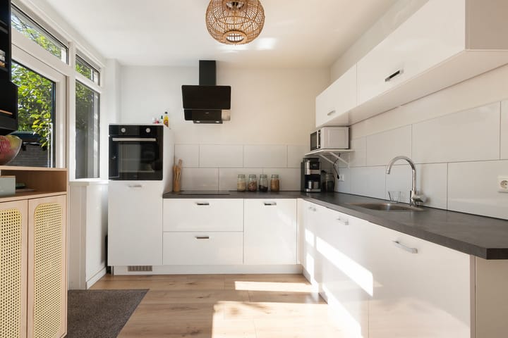 Hoekwoning te koop: Erica 12, Dordrecht
