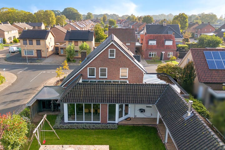 Vrijstaande woning te koop: Pater Dr. Neijensstraat 11, Heel