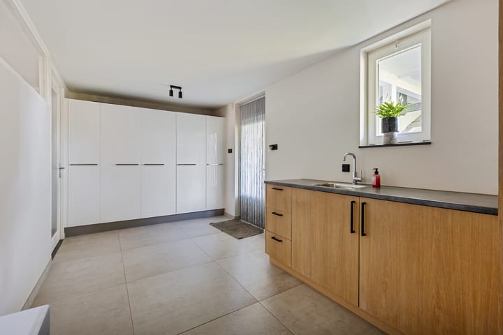 Vrijstaande woning te koop: Pater Dr. Neijensstraat 11, Heel