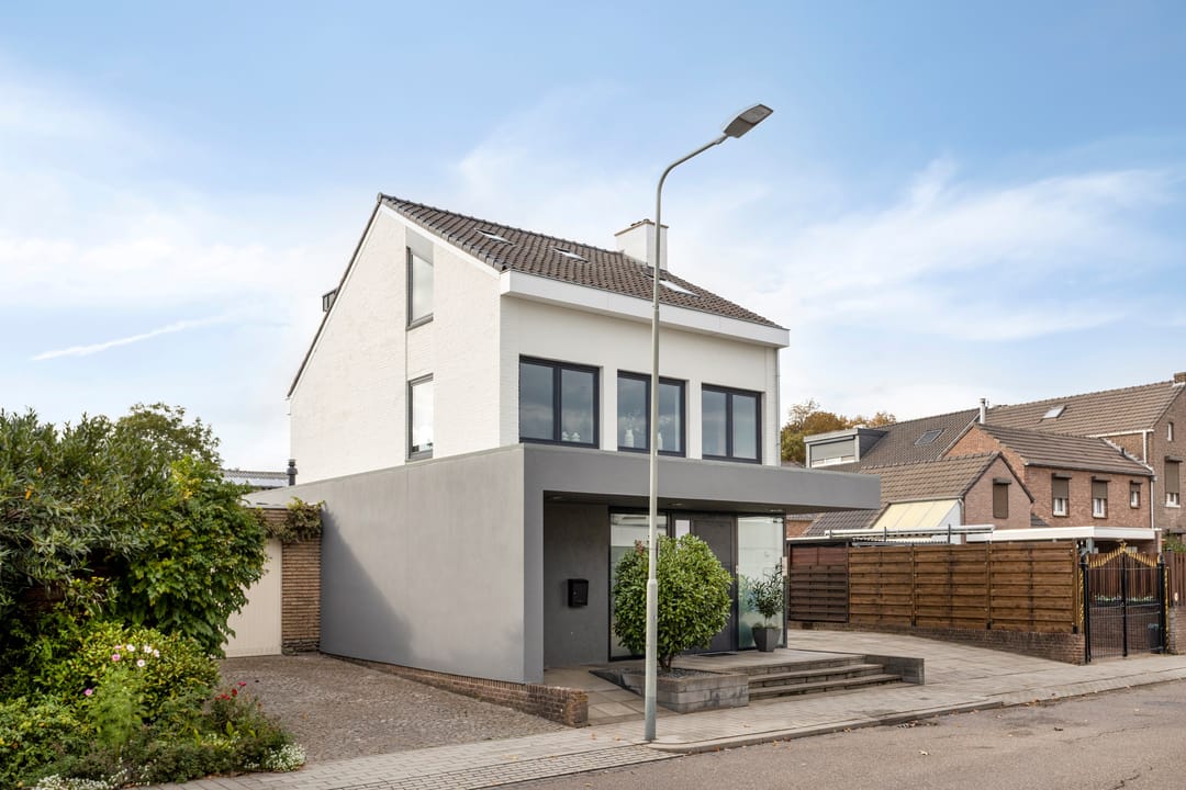 Foto 41 van Cramignonstraat 8-A