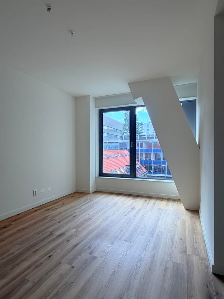 Appartement te huur: Baan 42M, Rotterdam