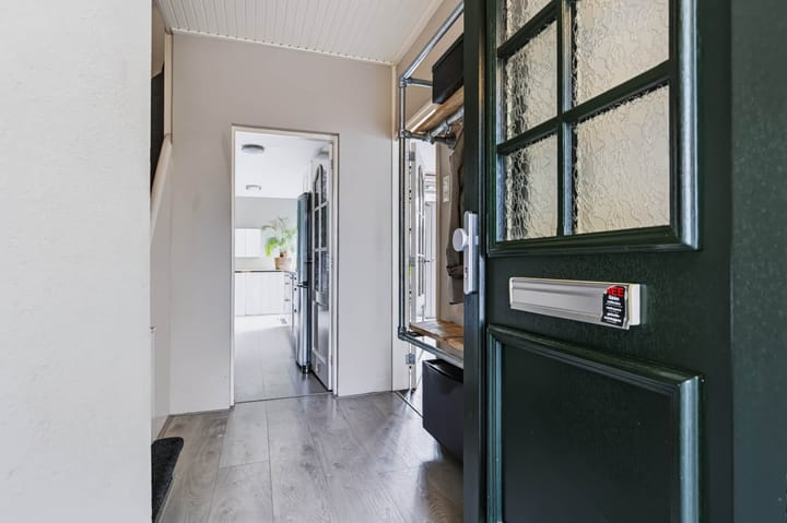 Tussenwoning te koop: Boerhaavelaan 75, Eerbeek