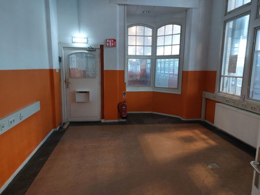 Bekijk foto 4 van Stationsplein 11-K