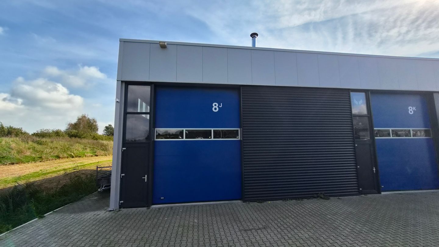 Bekijk foto 2 van Eeser Hout 8-J