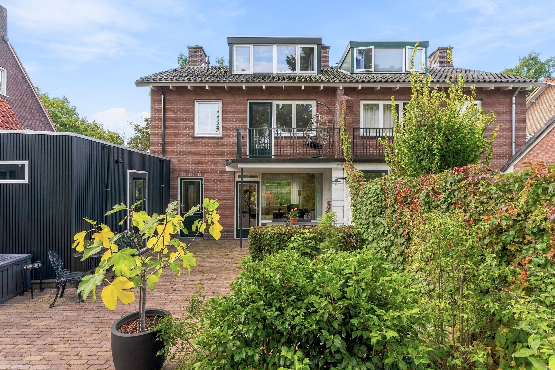 Photo 45 of Burgemeester Brandtlaan 18