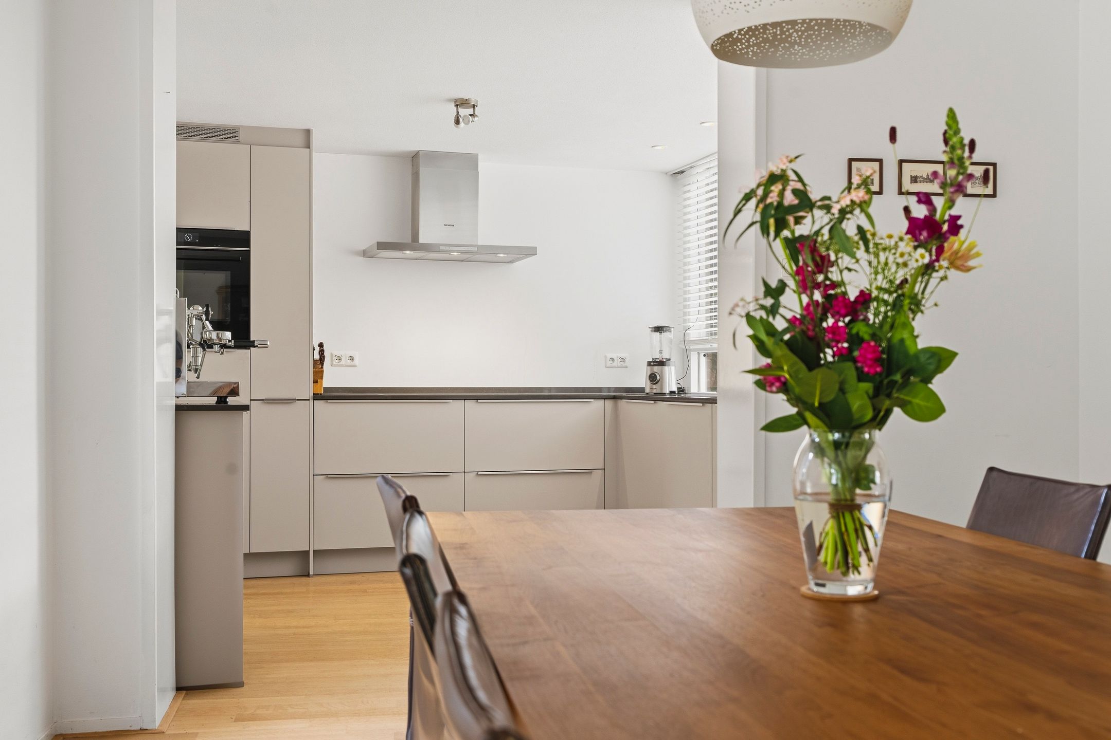 Photo 15 of Burgemeester Brandtlaan 18