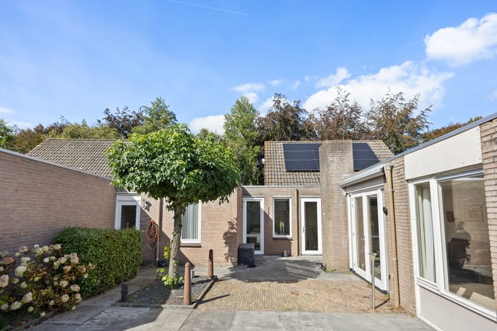 Tussenwoning te koop: De Marne 8, Drunen
