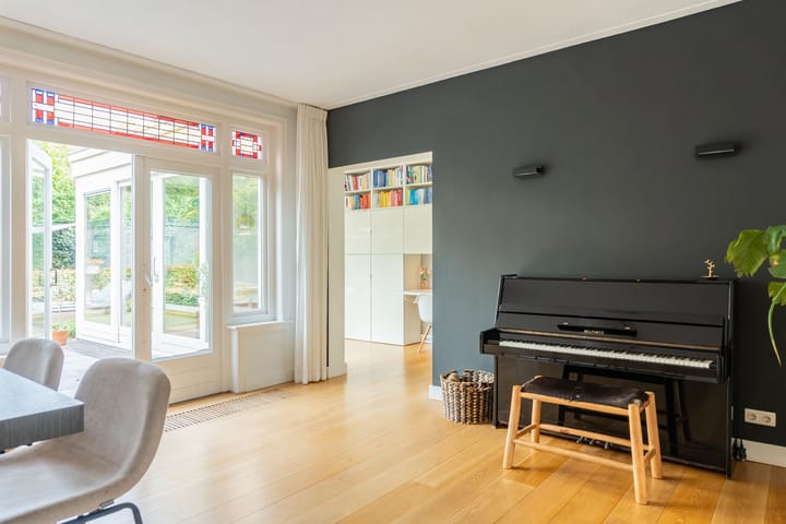 Hoekwoning te koop: Burgemeester Suijsstraat 51, Tilburg