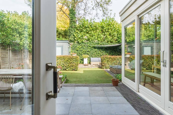 Hoekwoning te koop: Burgemeester Suijsstraat 51, Tilburg