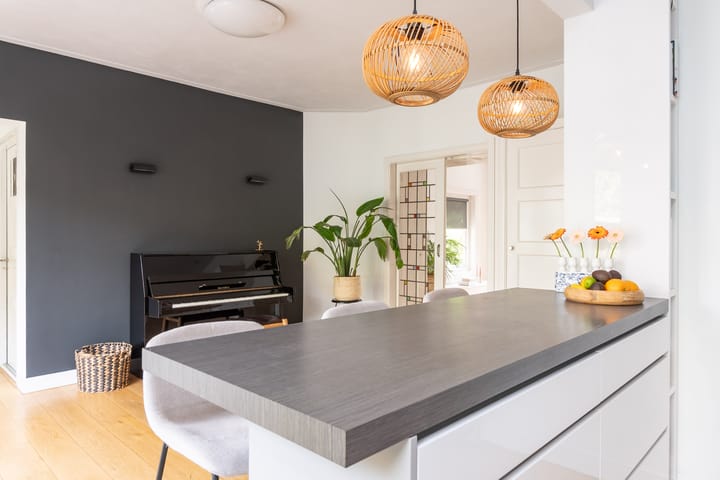 Hoekwoning te koop: Burgemeester Suijsstraat 51, Tilburg