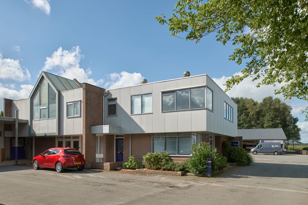 Bekijk foto 3 van Aengwirderweg 129-A