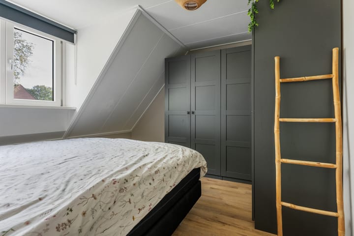 Twee-onder-één-kap te koop: Drenthelaan 90, Veendam