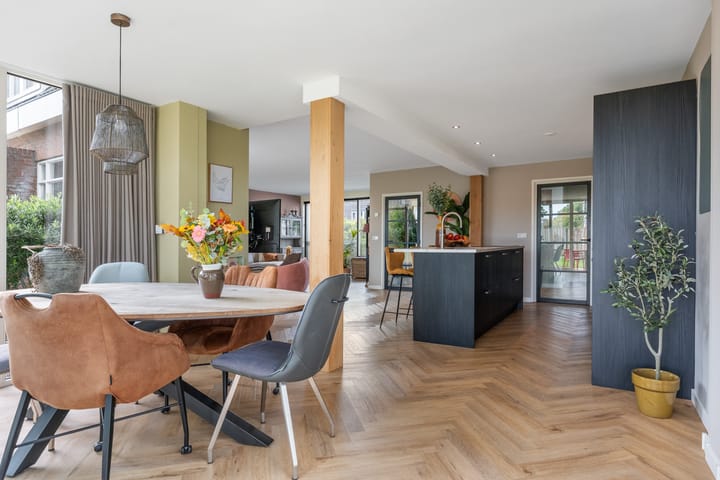 Twee-onder-één-kap te koop: Drenthelaan 90, Veendam