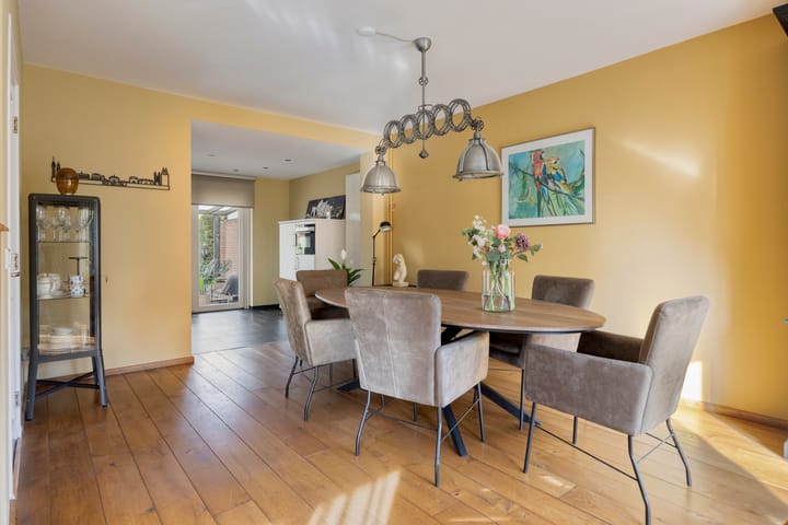 Twee-onder-één-kap te koop: Henri Tijssenstraat 47, Roermond