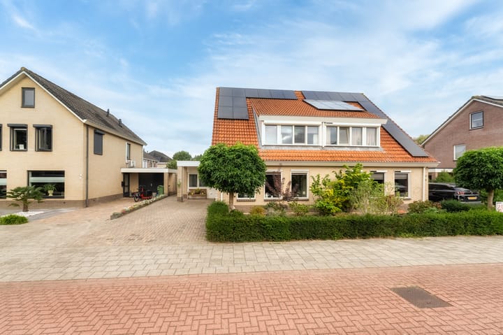 Twee-onder-één-kap te koop: Mossel 6, Ijsselmuiden