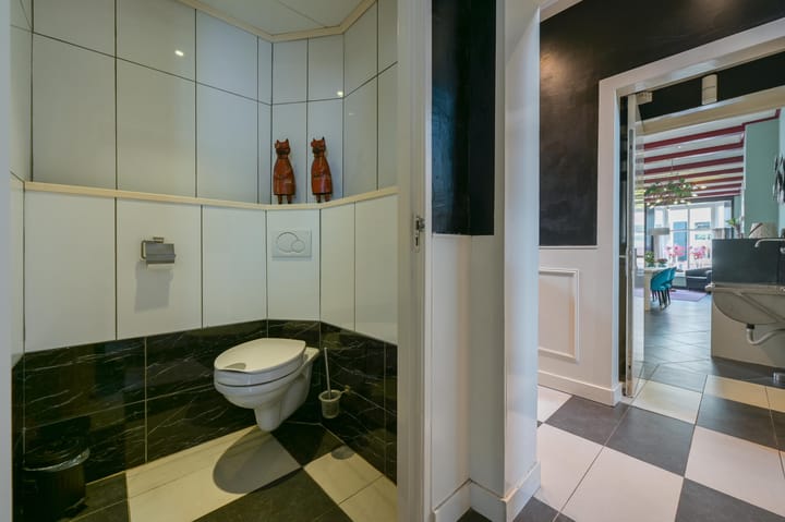 Twee-onder-één-kap te koop: Kerkplein 11, Kockengen