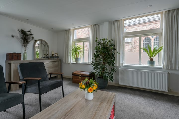 Twee-onder-één-kap te koop: Kerkplein 11, Kockengen