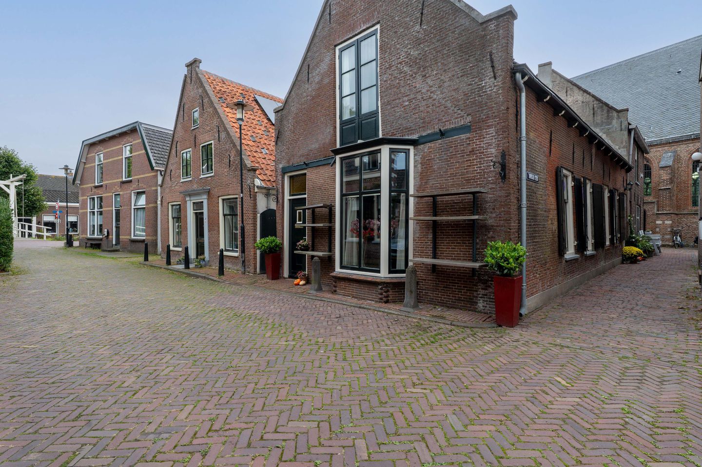 Foto 1 van Kerkplein 11