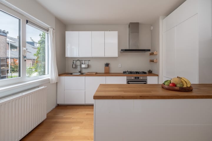 Tussenwoning te koop: Bijenmeent 25, Hilversum