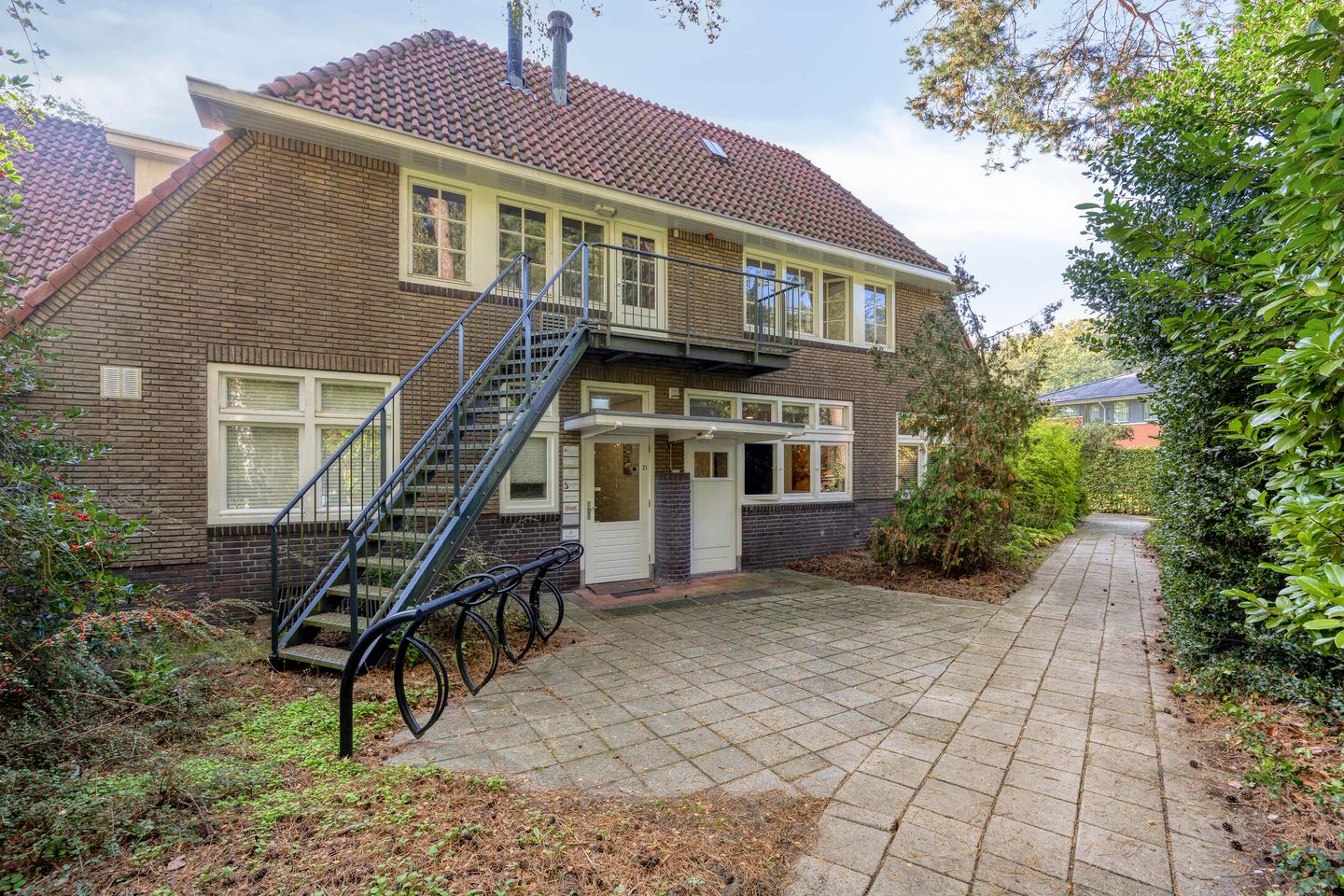 View photo 1 of Leemzeulder 31