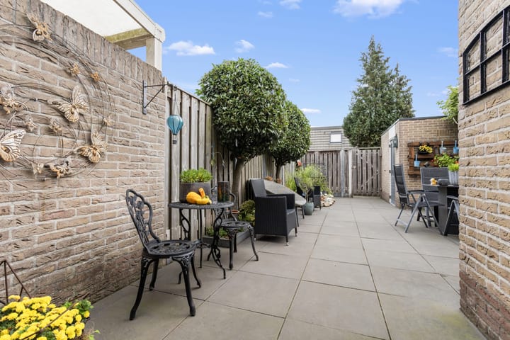 Tussenwoning te koop: Wielewaal 151, Ermelo