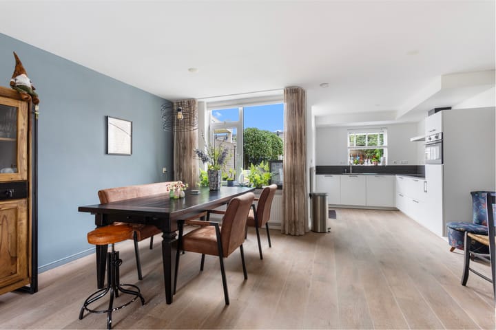 Tussenwoning te koop: Wielewaal 151, Ermelo
