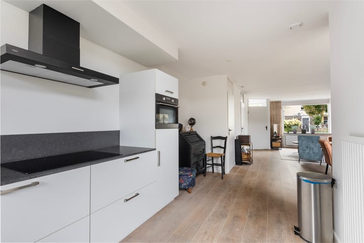 Tussenwoning te koop: Wielewaal 151, Ermelo