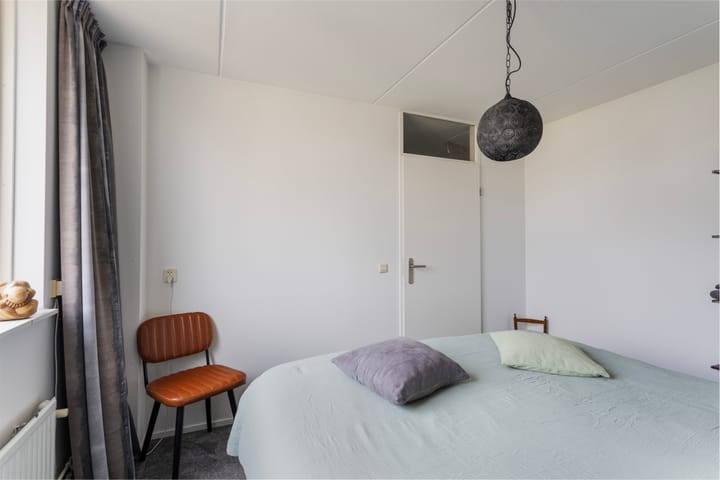 Tussenwoning te koop: Wielewaal 151, Ermelo