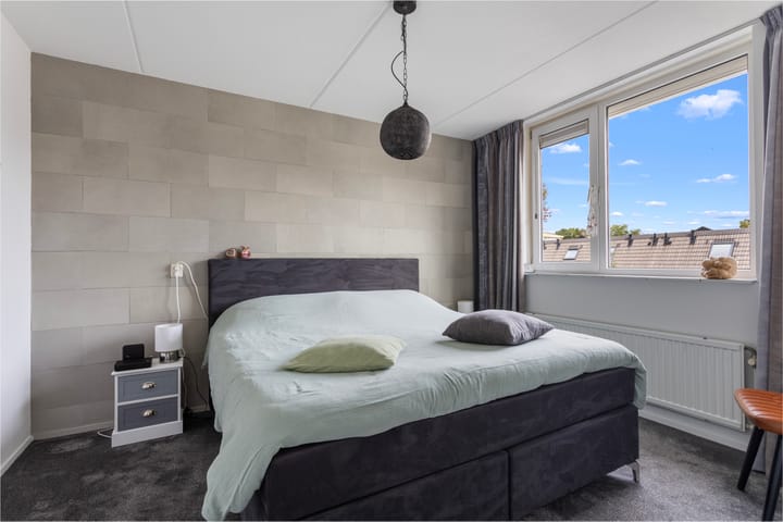 Tussenwoning te koop: Wielewaal 151, Ermelo