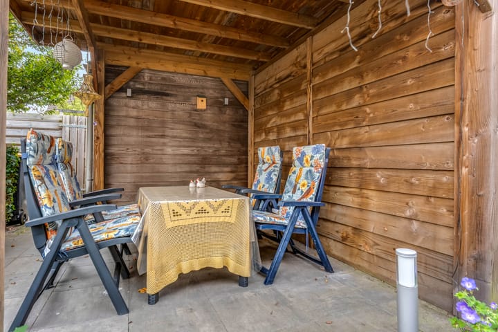 Tussenwoning te koop: De wiezeboom 24, Steenwijk