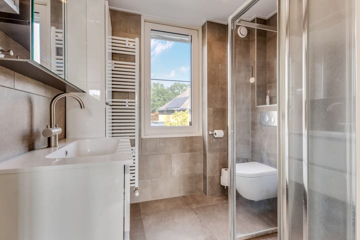 Tussenwoning te koop: De wiezeboom 24, Steenwijk