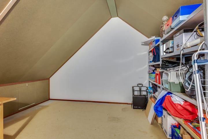 Tussenwoning te koop: De wiezeboom 24, Steenwijk