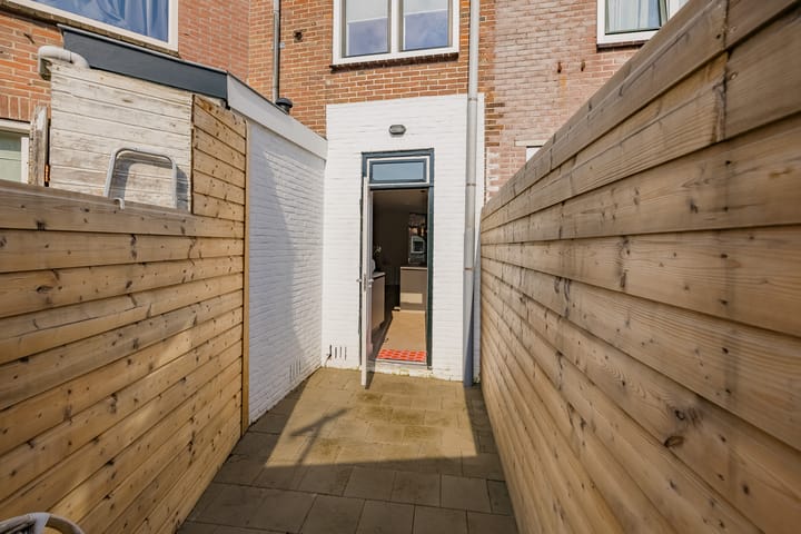 Tussenwoning te koop: Kastanjestraat 46, Ijmuiden