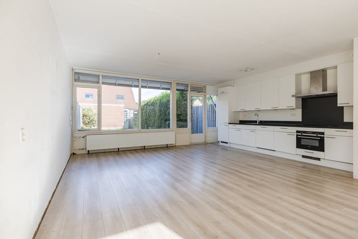 Tussenwoning te koop: Daverveld 4, Bergen Op Zoom