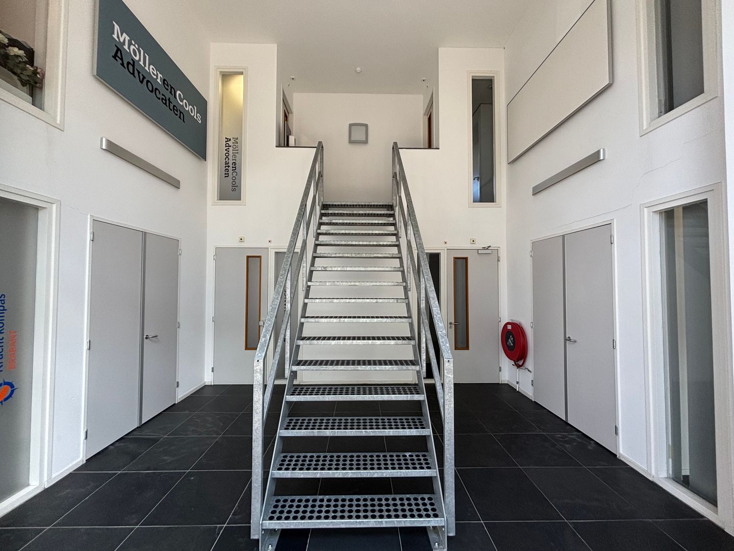 Bekijk foto 3 van Nimrodstraat 27