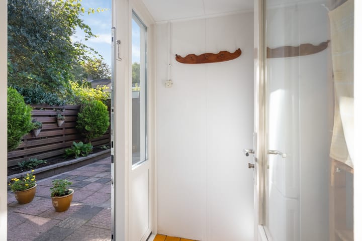 Tussenwoning te koop: Leiwater 81, Zoetermeer