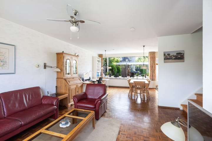 Tussenwoning te koop: Leiwater 81, Zoetermeer
